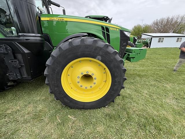 Image of John Deere 8345R equipment image 4