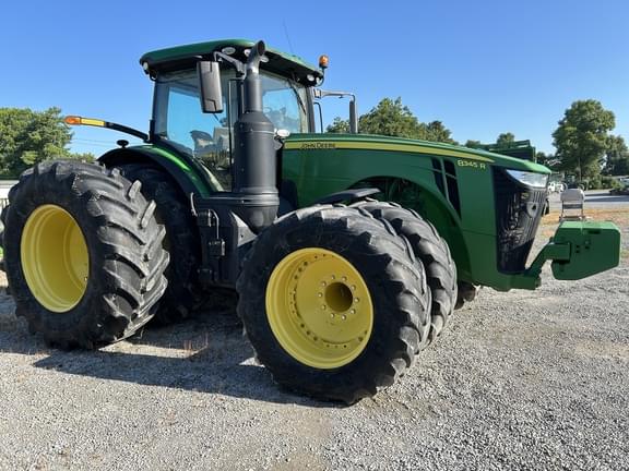 Image of John Deere 8345R equipment image 1