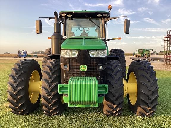 Image of John Deere 8345R equipment image 1