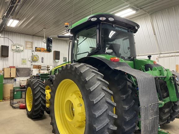 Image of John Deere 8345R equipment image 4