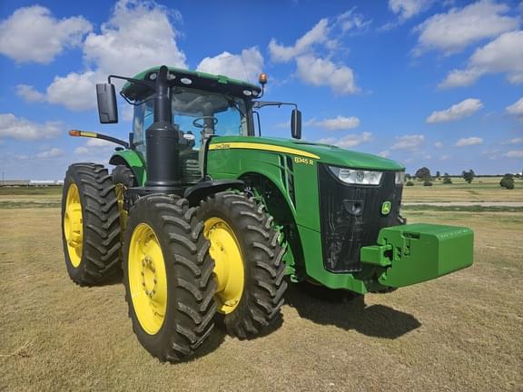 Image of John Deere 8345R equipment image 2
