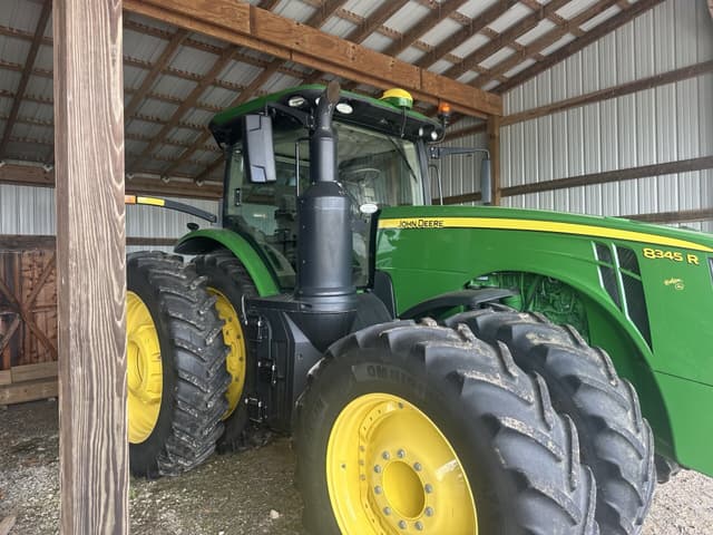 Image of John Deere 8345R equipment image 1
