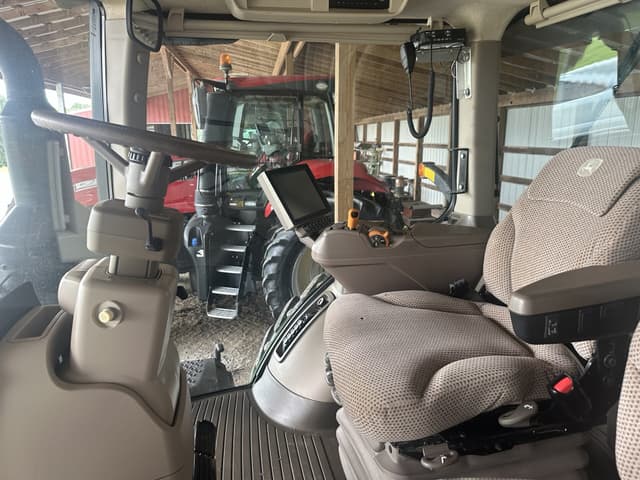 Image of John Deere 8345R equipment image 3