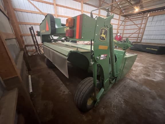 Image of John Deere 835 equipment image 4