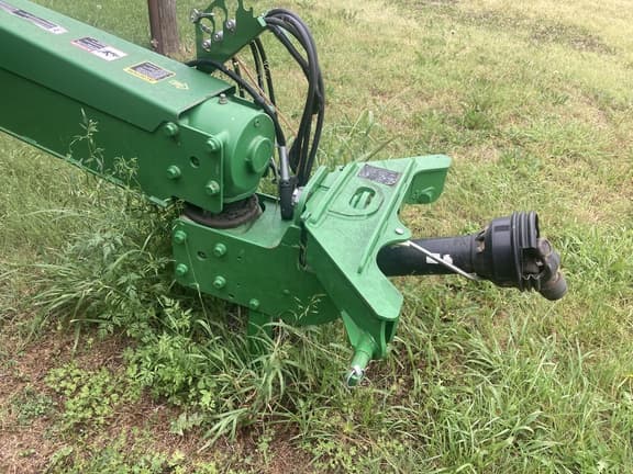 Image of John Deere 835 equipment image 3