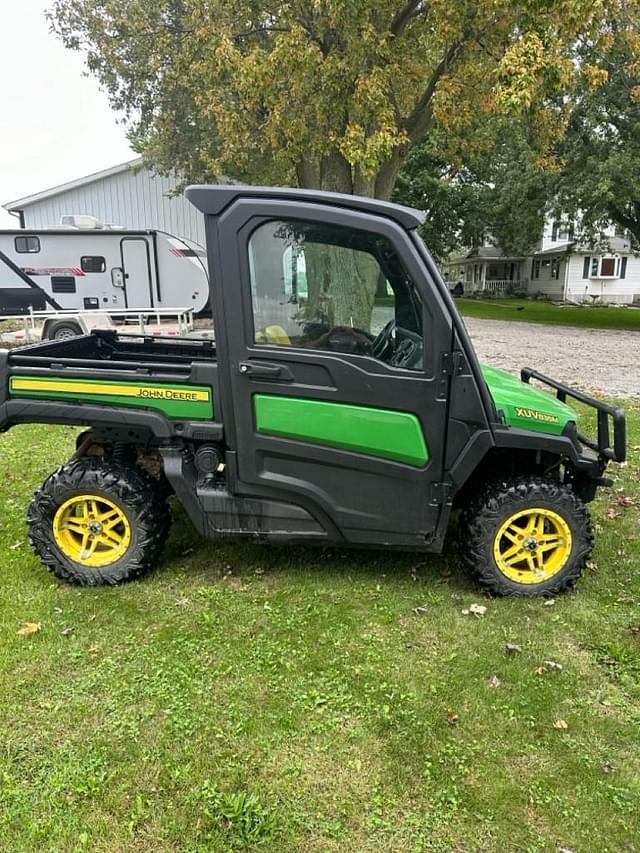 Image of John Deere XUV 835M equipment image 4