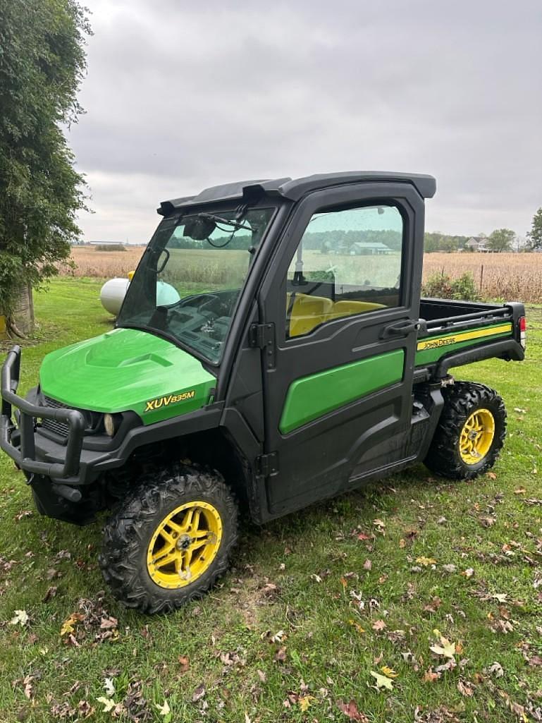 Image of John Deere XUV 835M Primary image