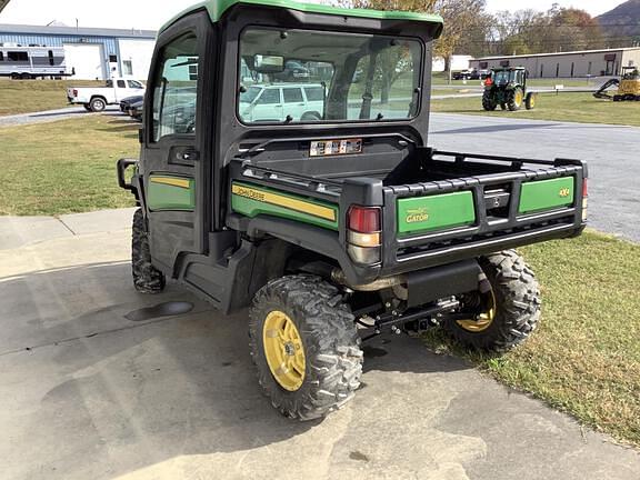 Image of John Deere XUV 835R equipment image 2