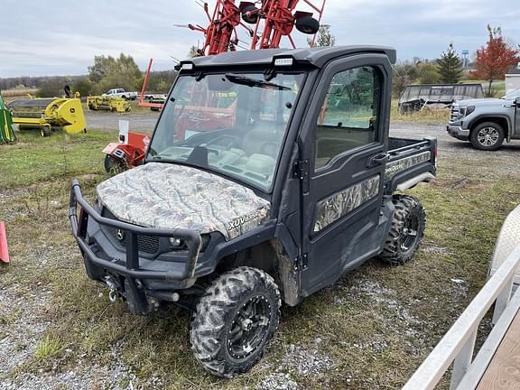 2018 John Deere XUV 835R Equipment Image0