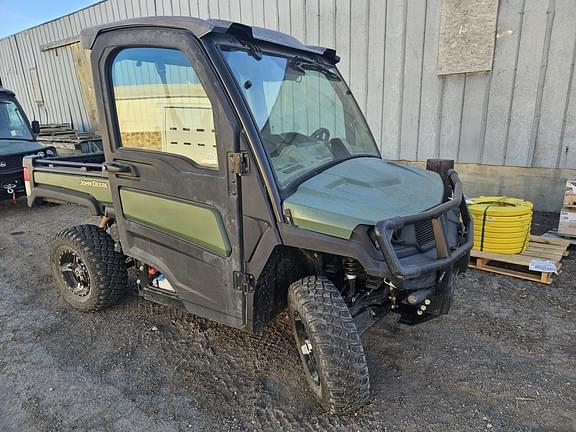 Image of John Deere XUV 835R Primary image