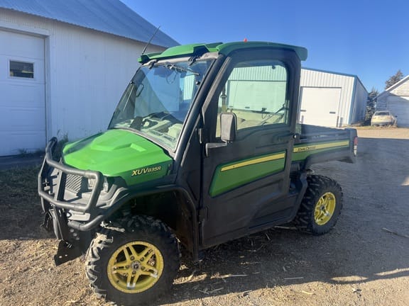 2018 John Deere XUV 835R Equipment Image0