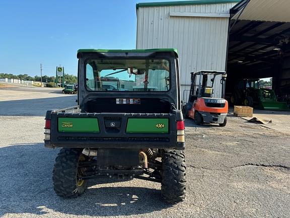 Image of John Deere XUV 835R equipment image 3