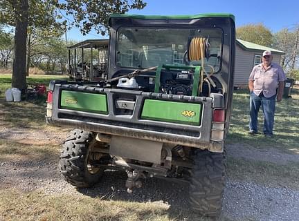 Image of John Deere XUV 835R equipment image 2