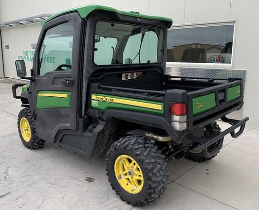 Image of John Deere XUV 835R equipment image 4