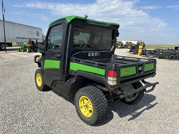 Image of John Deere XUV 835R equipment image 2