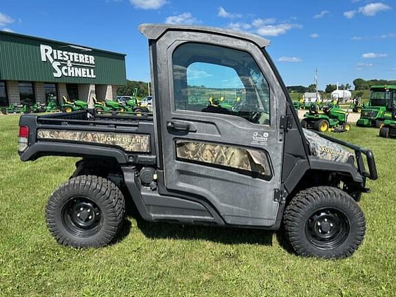 Image of John Deere XUV 835R Primary image