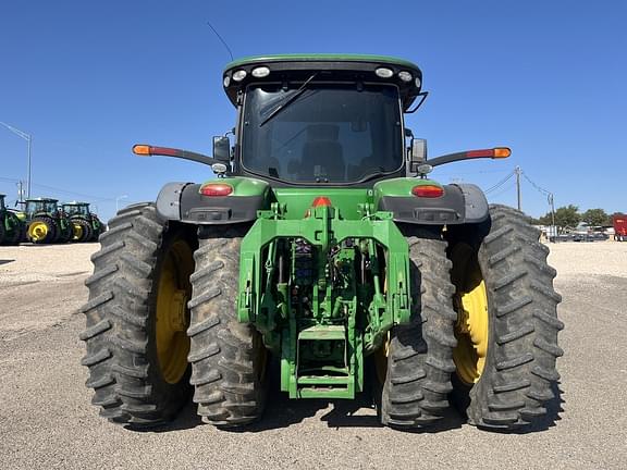 Image of John Deere 8370R equipment image 3