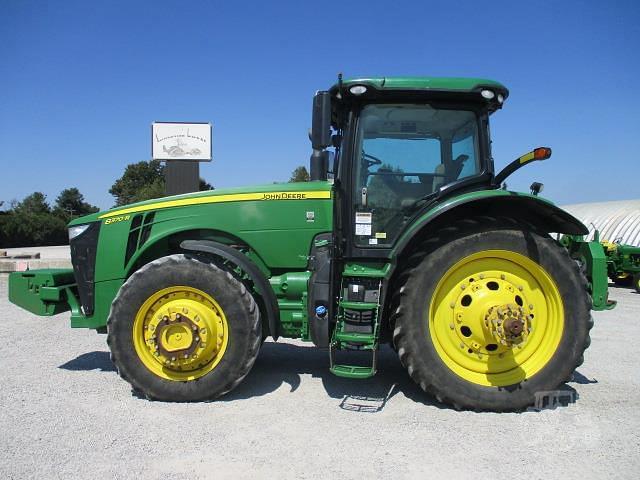 Image of John Deere 8370R equipment image 2