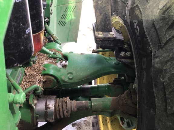 Image of John Deere 8370R equipment image 3