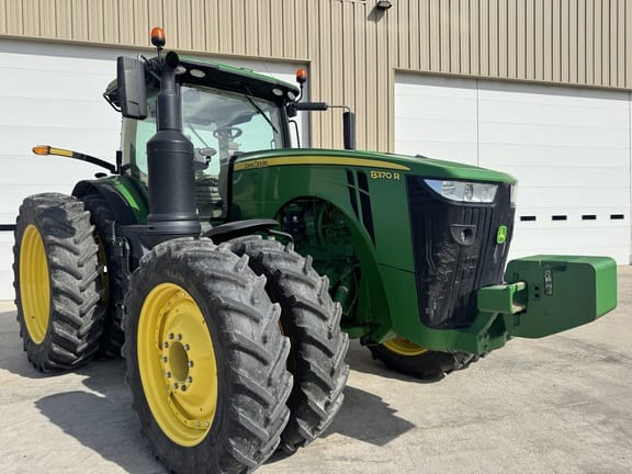 2018 John Deere 8370R Equipment Image0