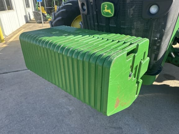 Image of John Deere 8370R equipment image 4