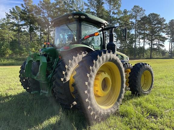 Image of John Deere 8370R equipment image 3