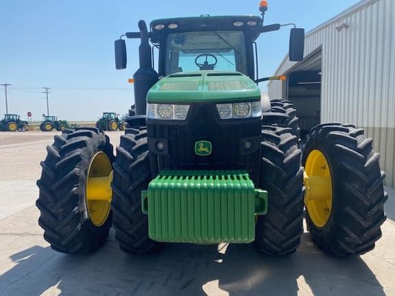Image of John Deere 8370R equipment image 3