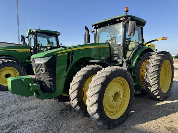 2018 John Deere 8370R Equipment Image0