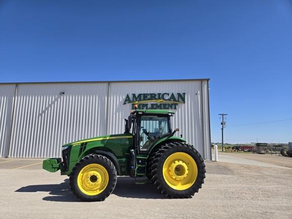 Image of John Deere 8370R equipment image 1