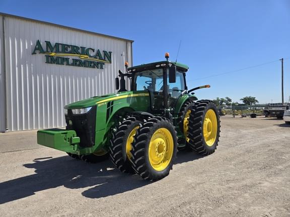 Image of John Deere 8370R equipment image 2