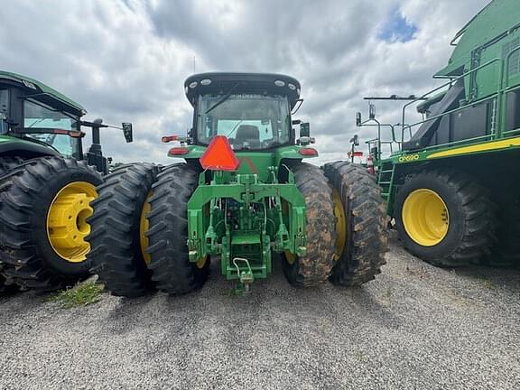 Image of John Deere 8370R equipment image 2