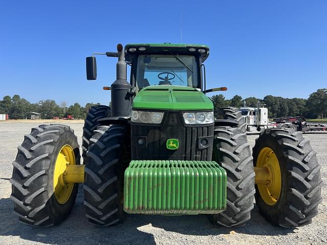 Image of John Deere 8370R equipment image 4