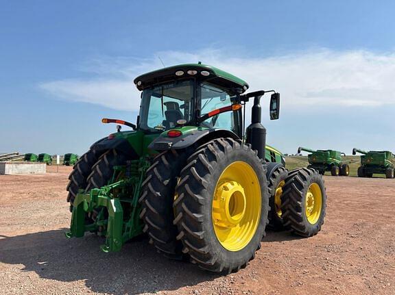 Image of John Deere 8370R equipment image 2