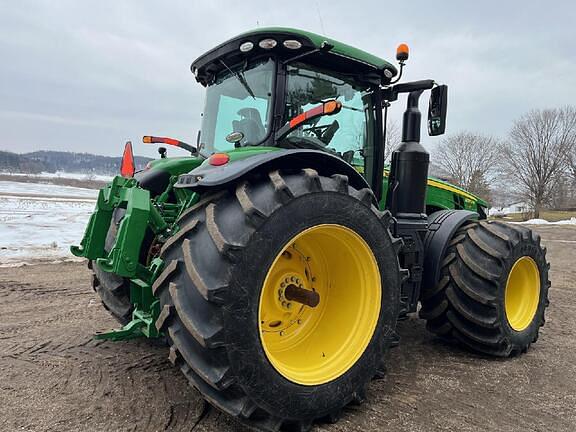 Image of John Deere 8370R equipment image 1