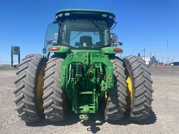 Image of John Deere 8370R equipment image 3