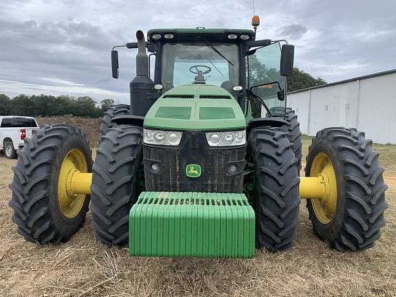 Image of John Deere 8370R equipment image 2