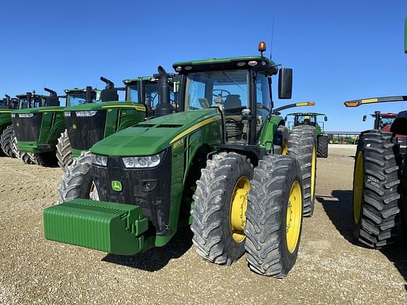 Image of John Deere 8370R equipment image 3