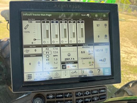 Image of John Deere 8370R equipment image 2