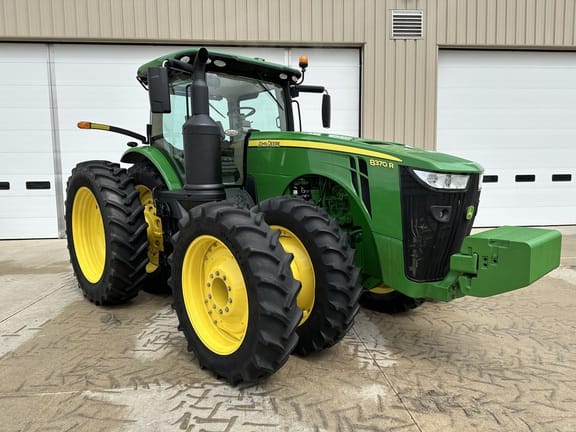 2018 John Deere 8370R Equipment Image0
