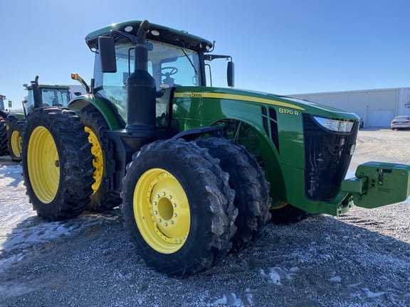 2018 John Deere 8370R Equipment Image0