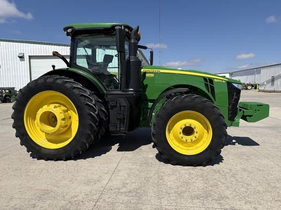 Image of John Deere 8370R equipment image 4