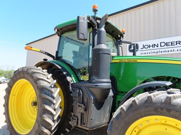 Image of John Deere 8370R equipment image 4