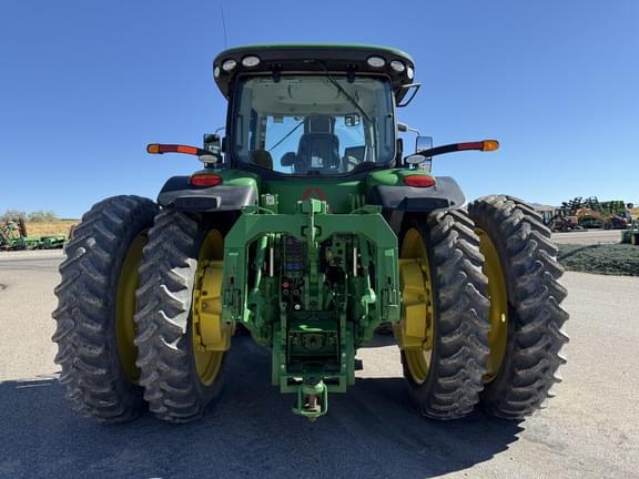 Image of John Deere 8370R equipment image 3