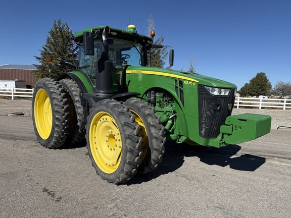 2018 John Deere 8370R Equipment Image0