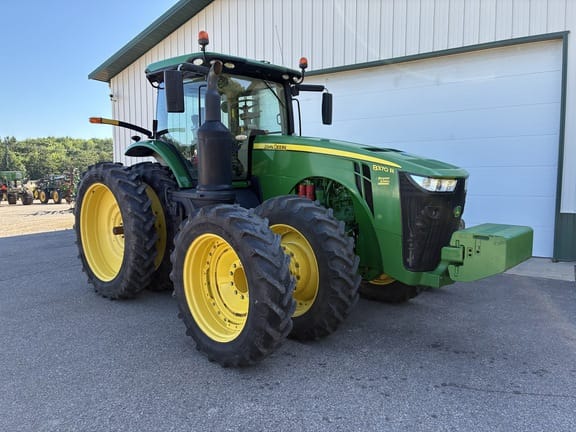 2018 John Deere 8370R Equipment Image0