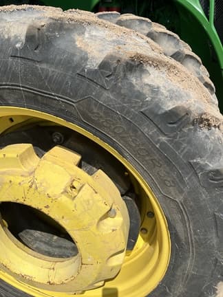 Image of John Deere 8370R equipment image 3