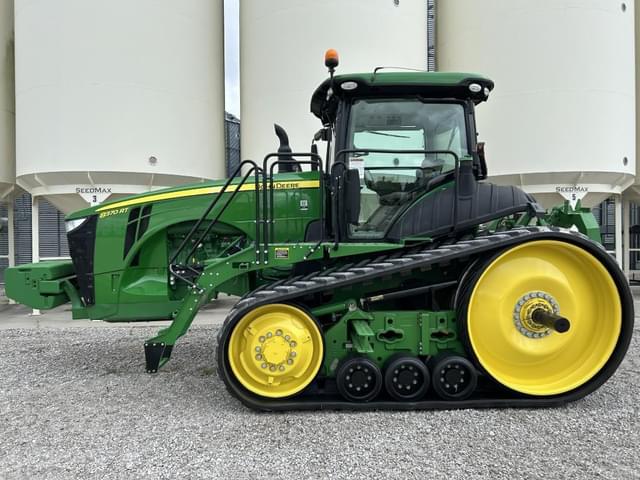Image of John Deere 8370RT equipment image 2