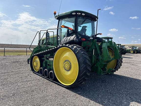 Image of John Deere 8370RT equipment image 4