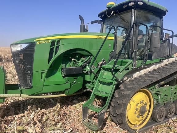 Image of John Deere 8370RT equipment image 2