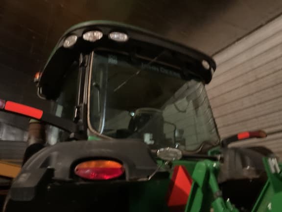 Image of John Deere 8370RT equipment image 4